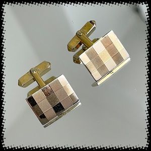 💕Beautiful Vintage Gold Tone Swank Cufflinks💕